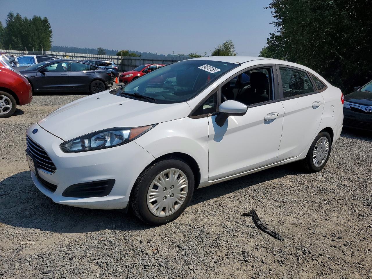 2015 Ford Fiesta S, VIN 3FADP4AJ5FM204008 — Mechanical
