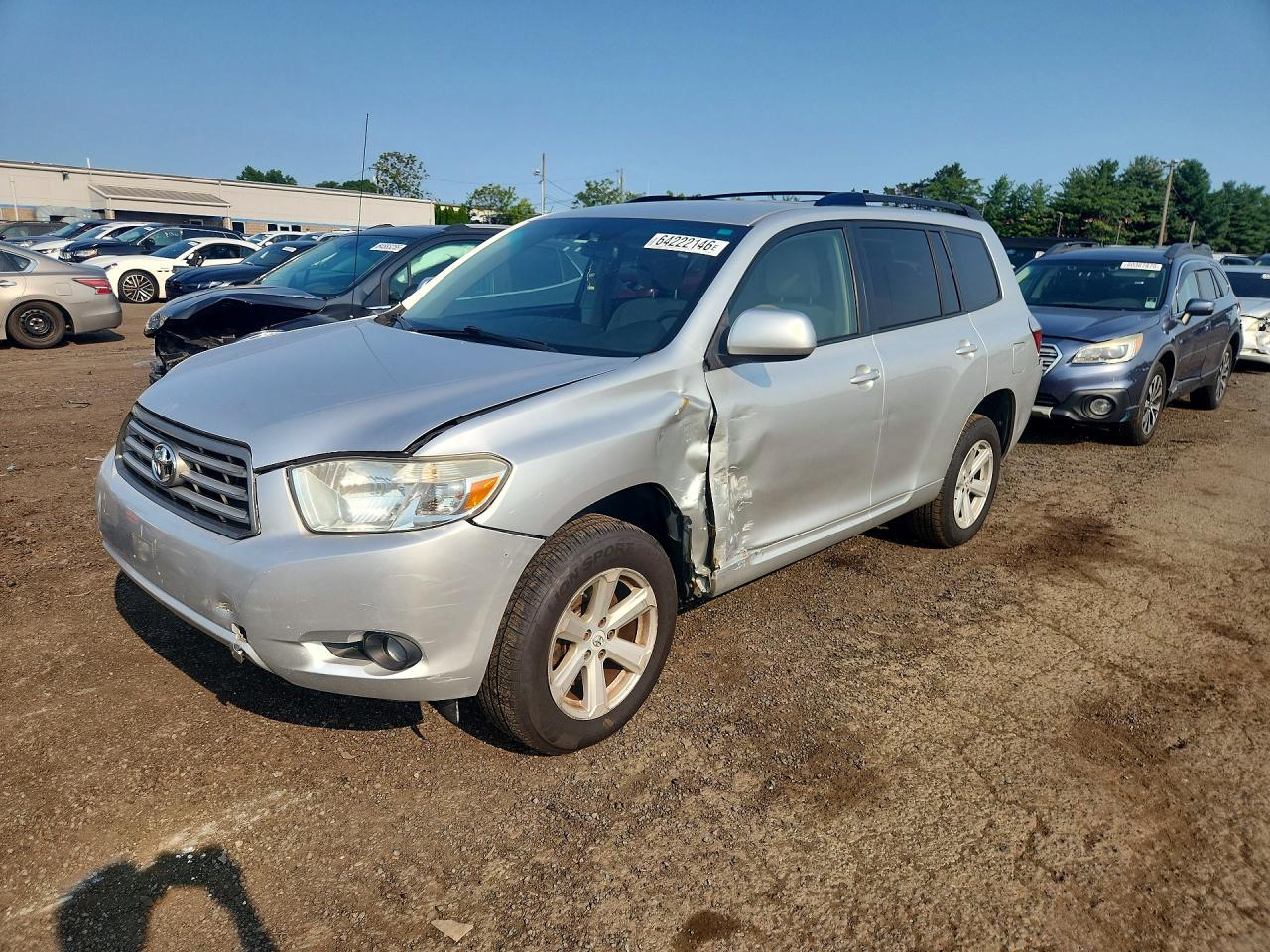 2008 Toyota Highlander, VIN JTEES41AX82099758 — Side
