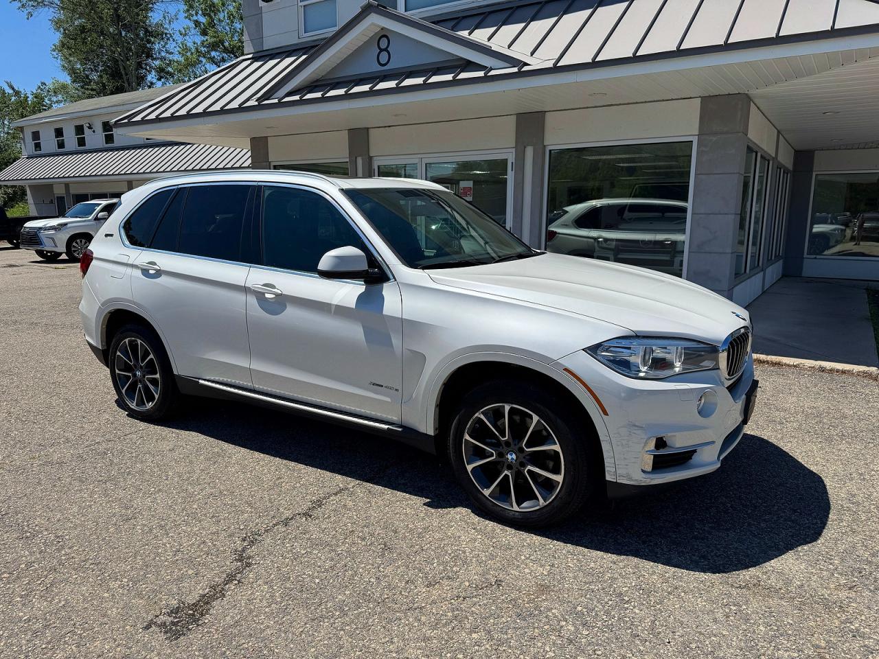 2017 BMW X5 xDrive40e, VIN 5UXKT0C56H0S80458 — Minor dents and scratches