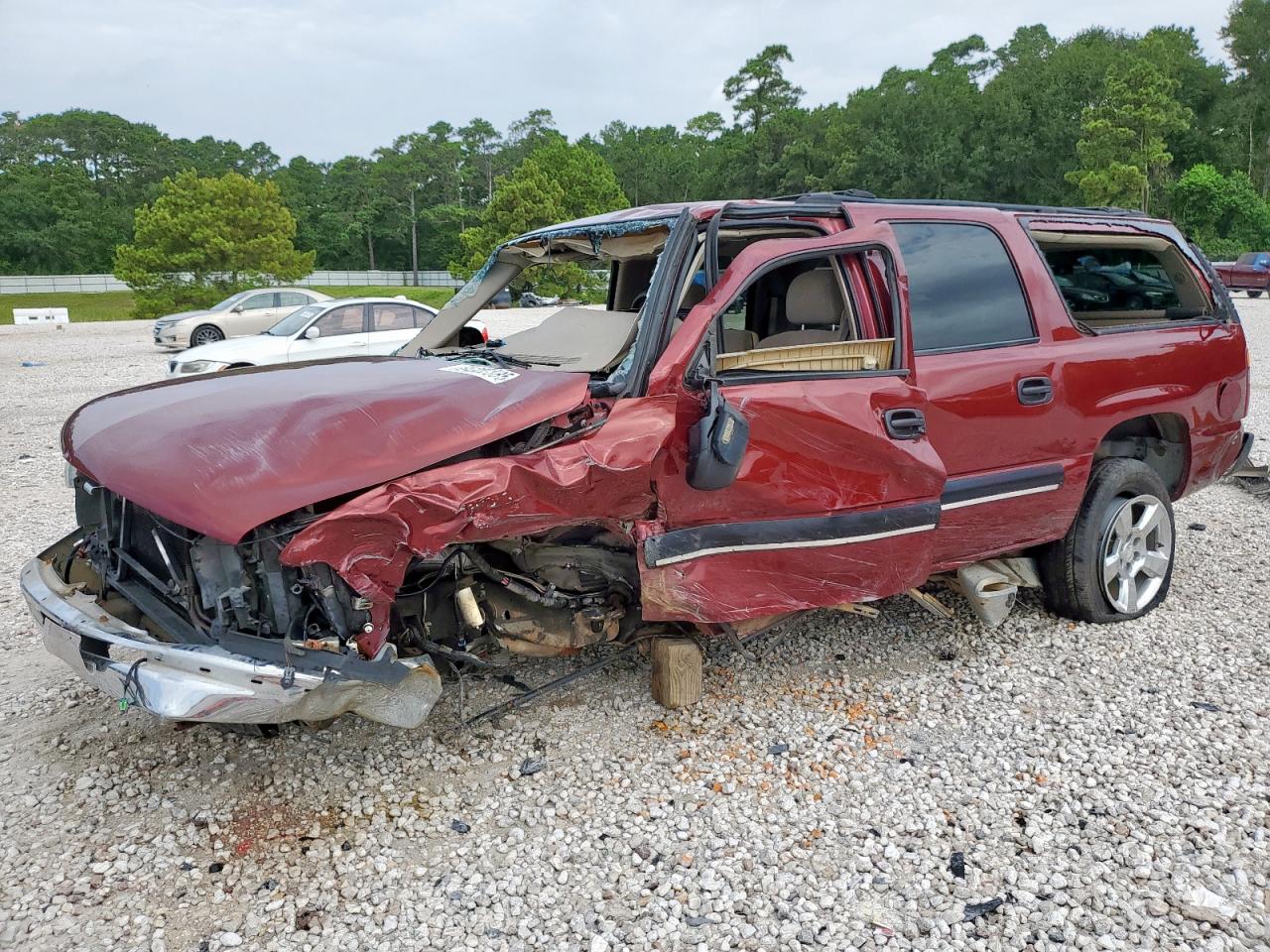 2001 Chevrolet Suburban LS, VIN 1GNEC16TX1J317789 — Rollover