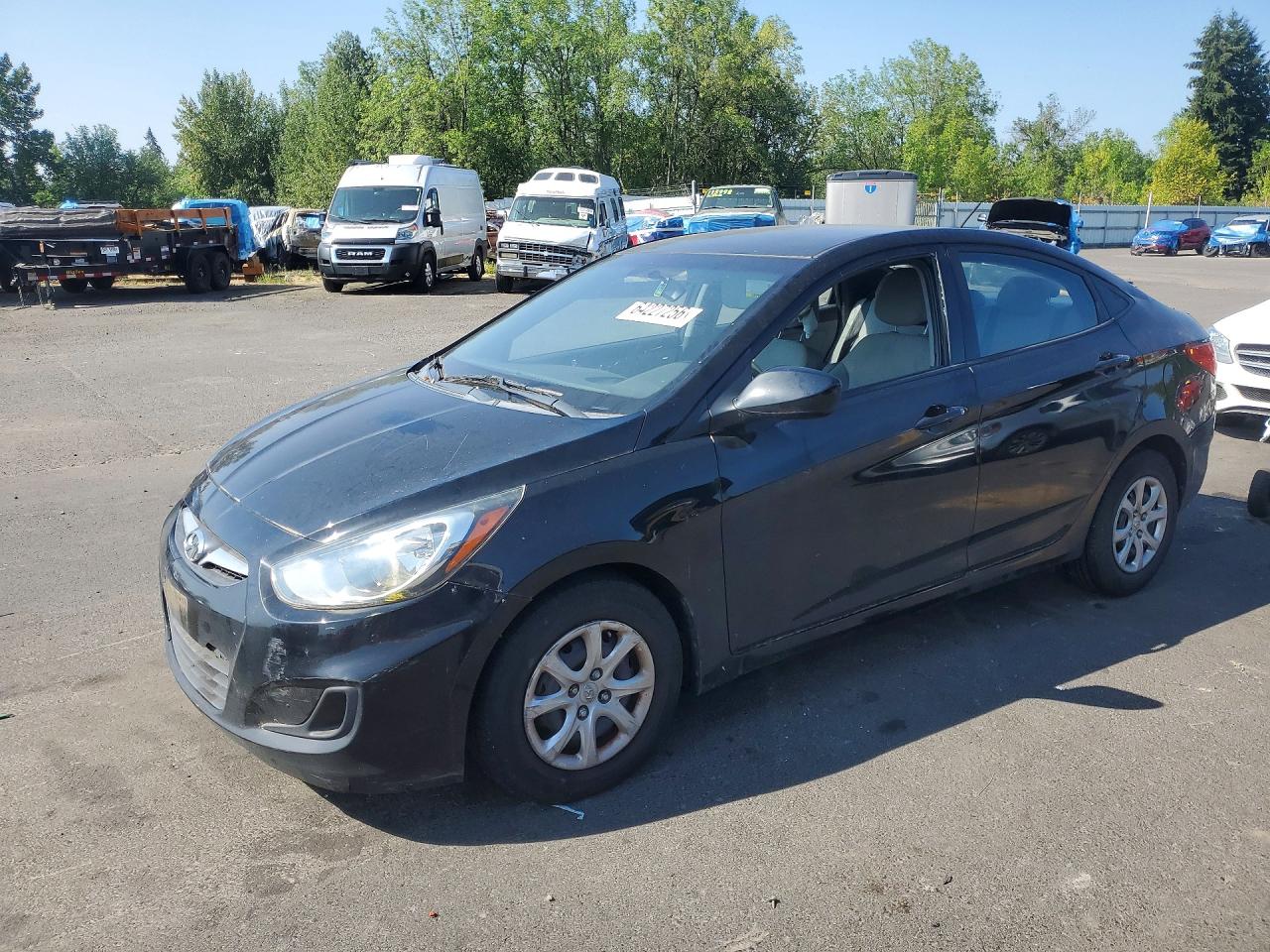2013 Hyundai Accent GLS, VIN KMHCT4AE1DU462289 — Vandalism