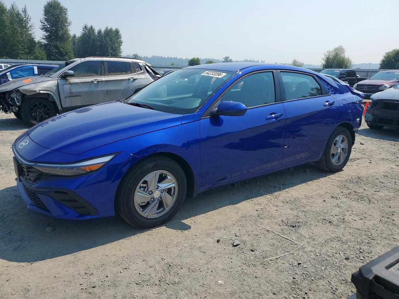 2026 Hyundai Elantra SE, VIN KMHLL4DG9TU111738 — Rear end