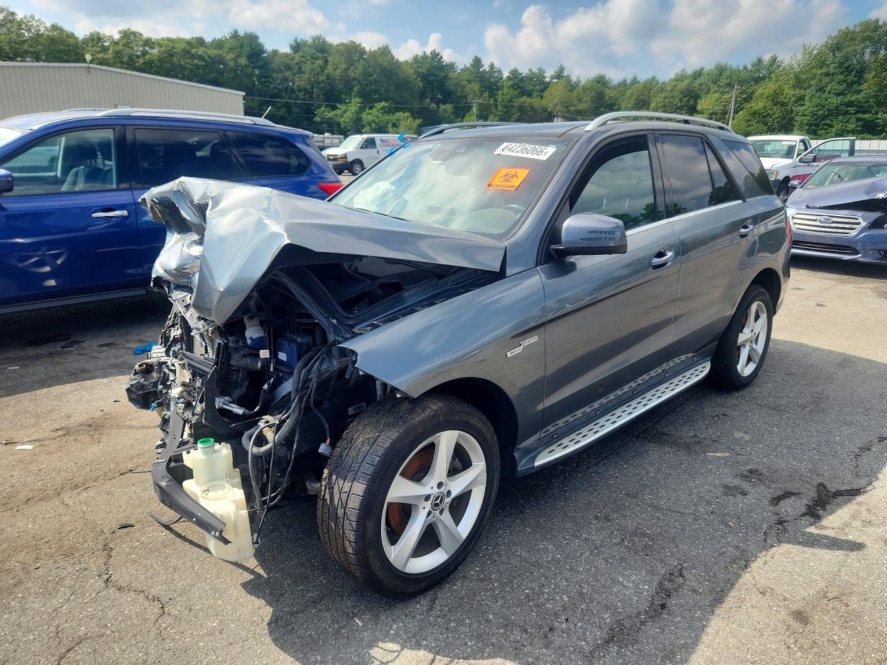 2018 Mercedes-Benz GLE 350, VIN 4JGDA5HB8JB090582 — Front end