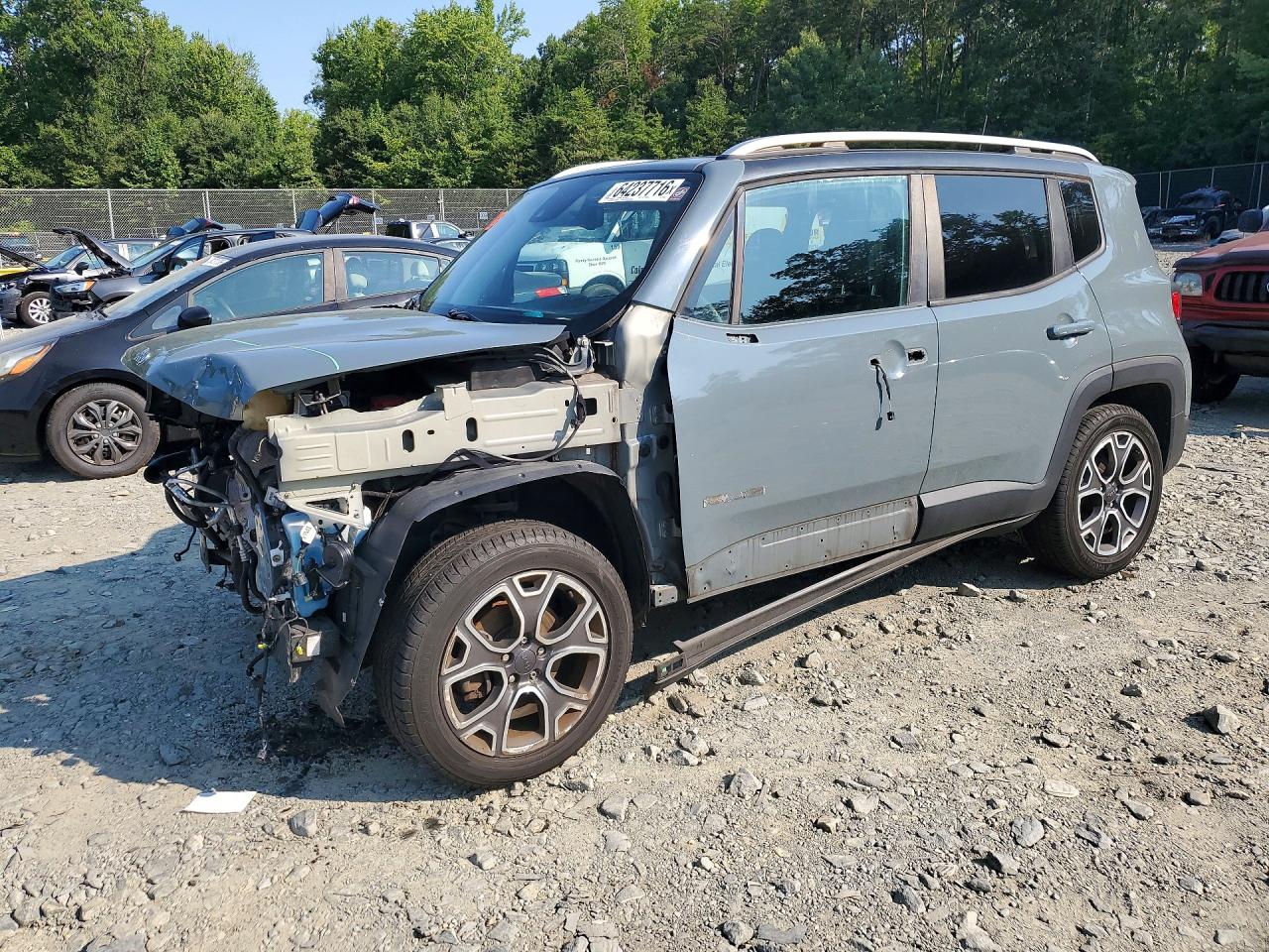 2018 Jeep Renegade Limited, VIN ZACCJBDB9JPH00208 — Перед