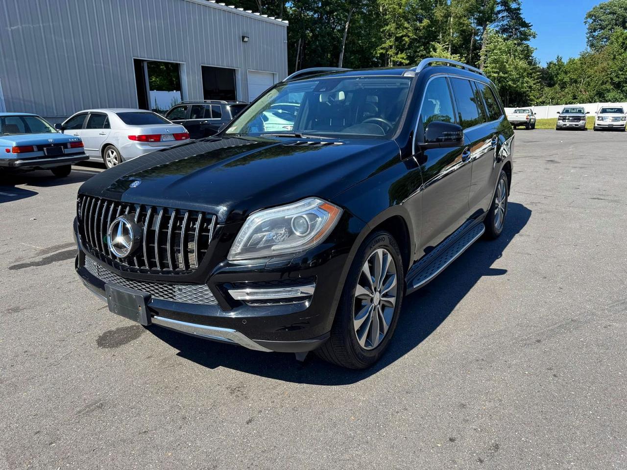 2014 Mercedes-Benz GL 450, VIN 4JGDF7CE0EA296120 — Minor dents and scratches