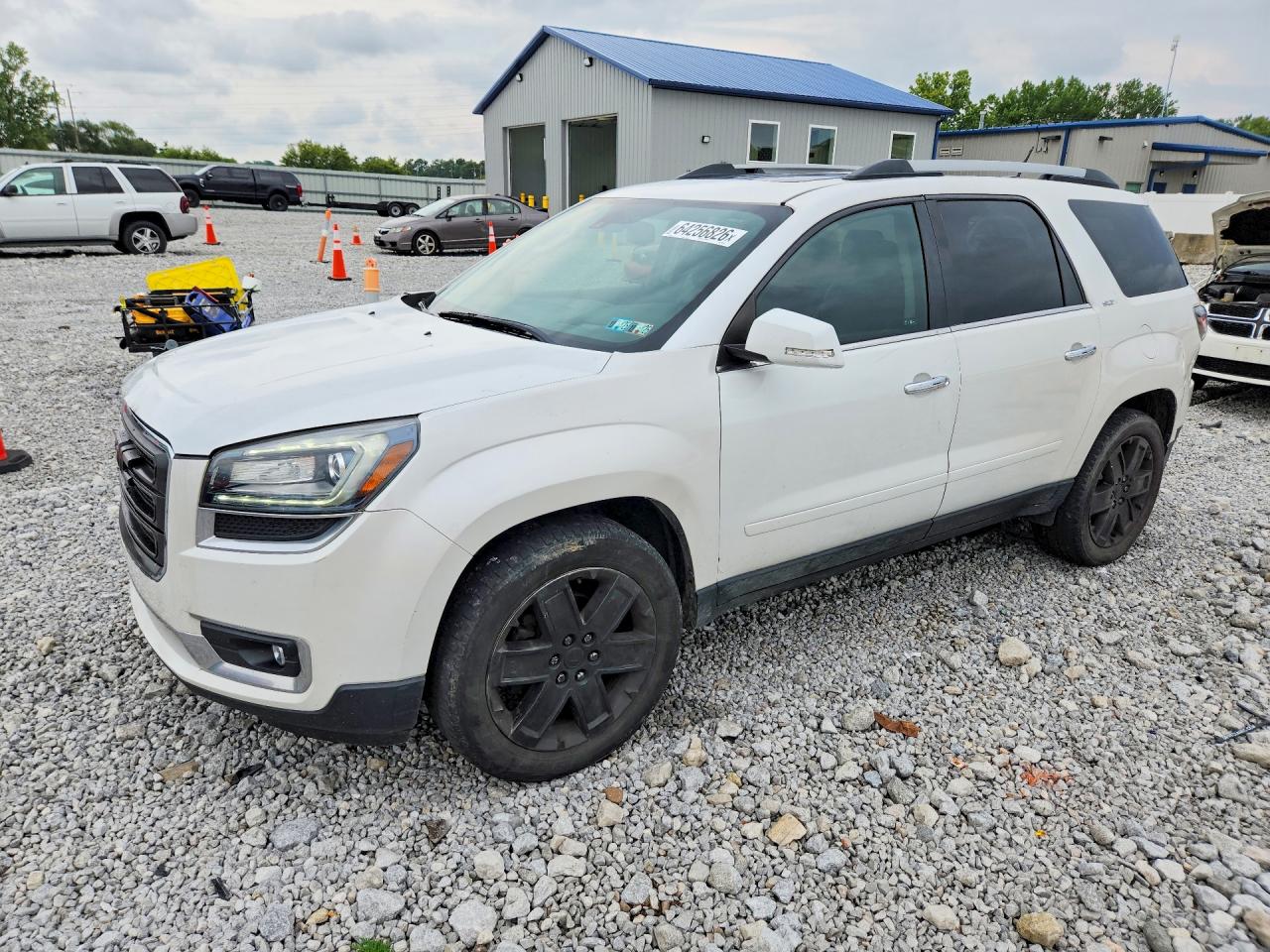 2017 GMC Acadia Limited, VIN 1GKKVSKD4HJ276763 — Side