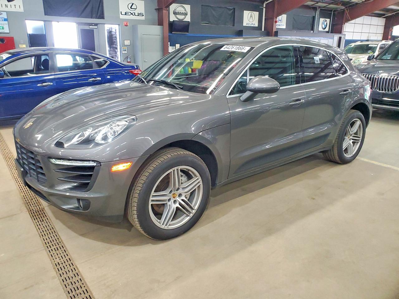 2016 Porsche Macan S, VIN WP1AB2A58GLB47520 — Minor dents and scratches