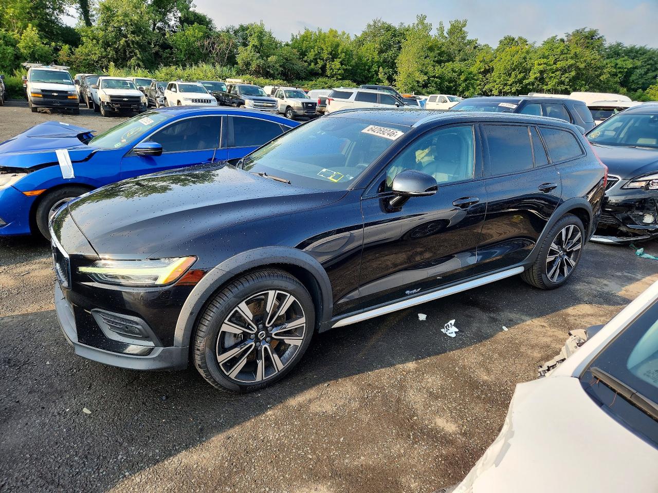 2020 Volvo V60, VIN YV4102WK9L1034264 — Вода / потоп