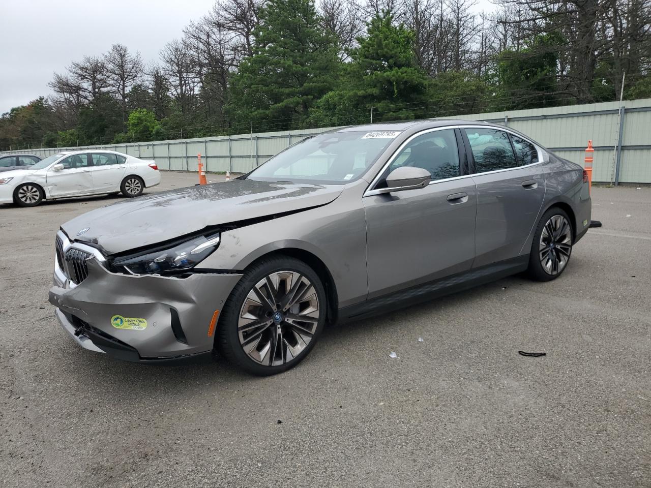 2025 BMW i5 xDrive40, VIN WBY13HG09SCT34897 — Фото с аукциона