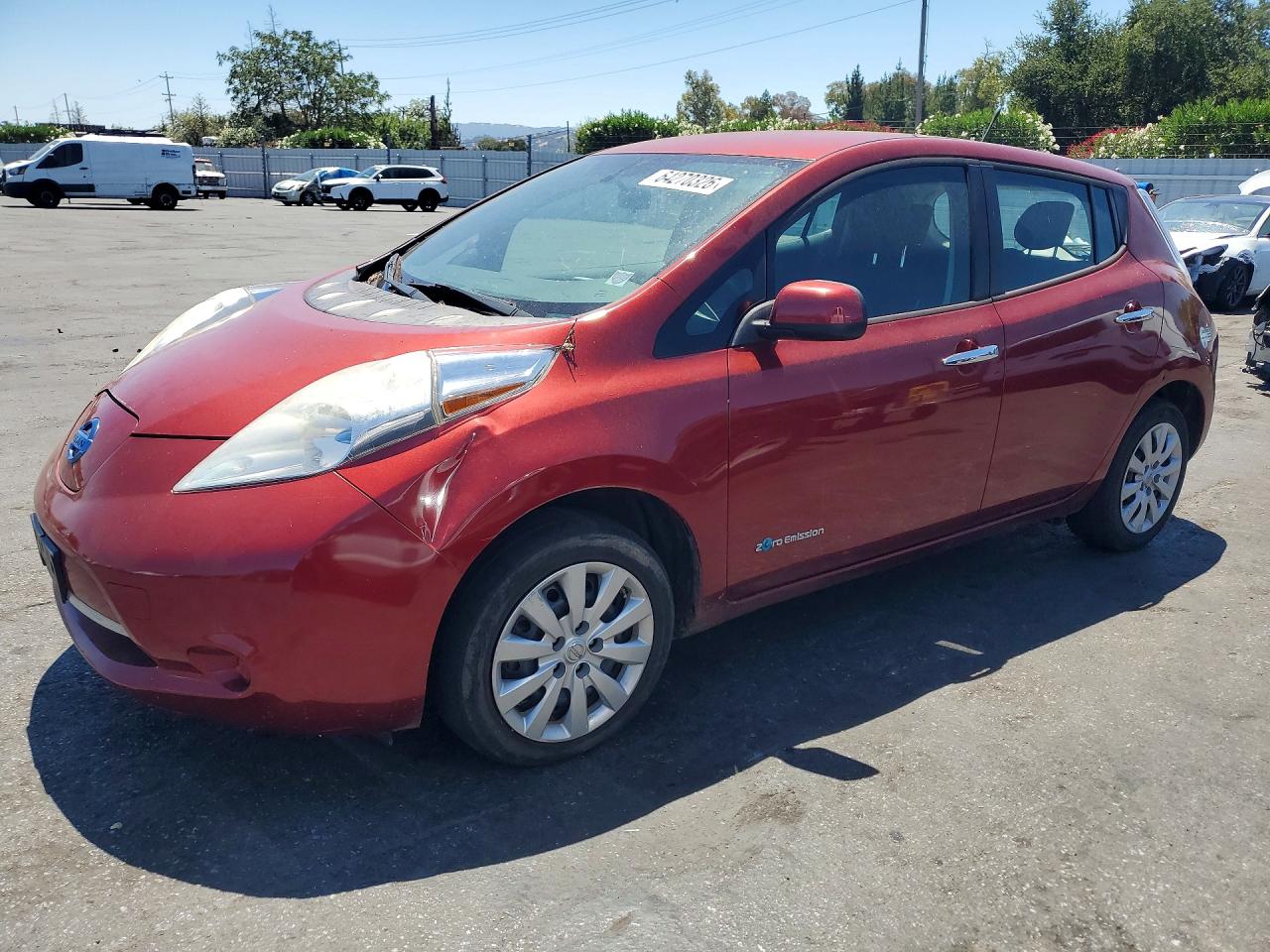 2013 Nissan LEAF SV, VIN 1N4AZ0CP4DC414850 — Front end