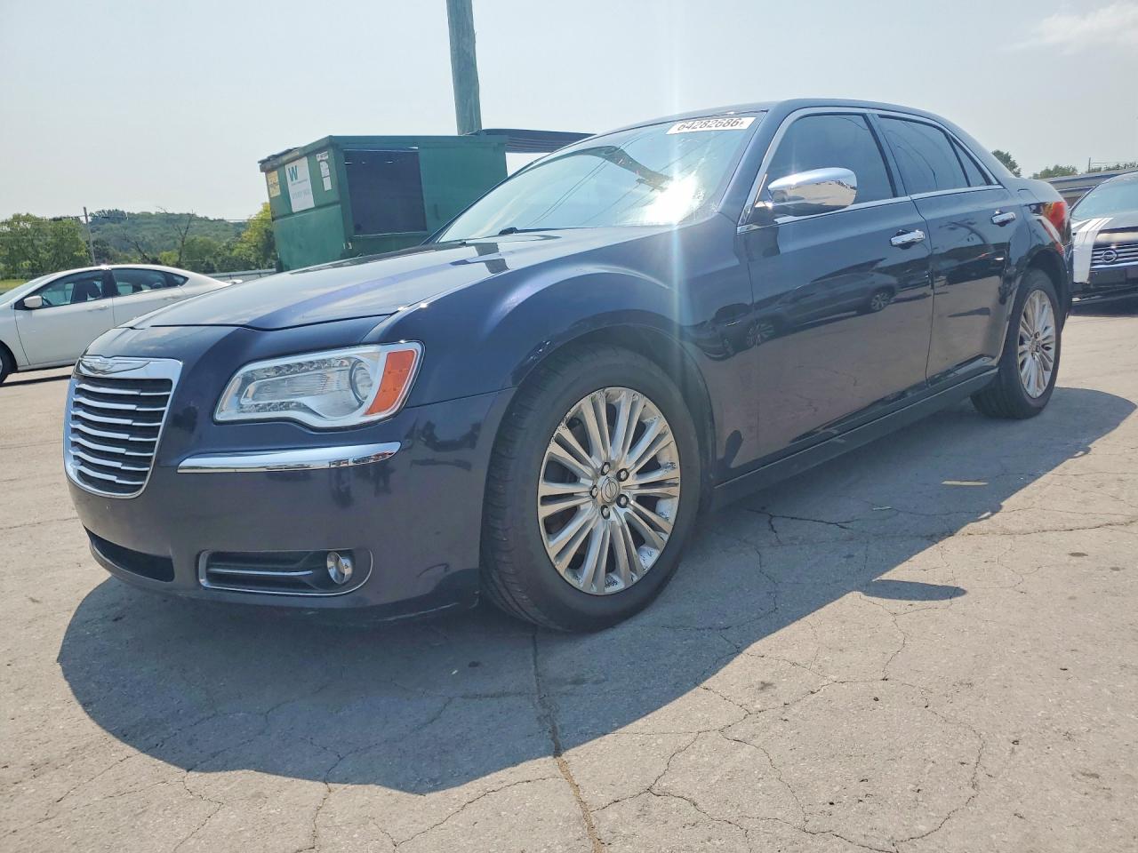 2012 Chrysler 300 Limited, VIN 2C3CCAHG3CH313964 — Front end