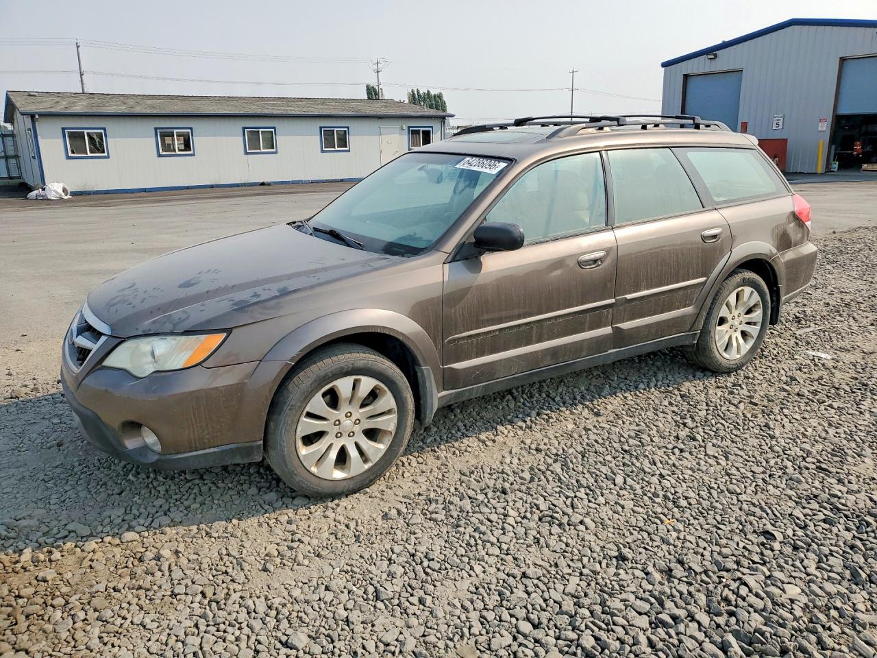 2008 Subaru Outback Limited, VIN 4S4BP62C187331635 — Зад
