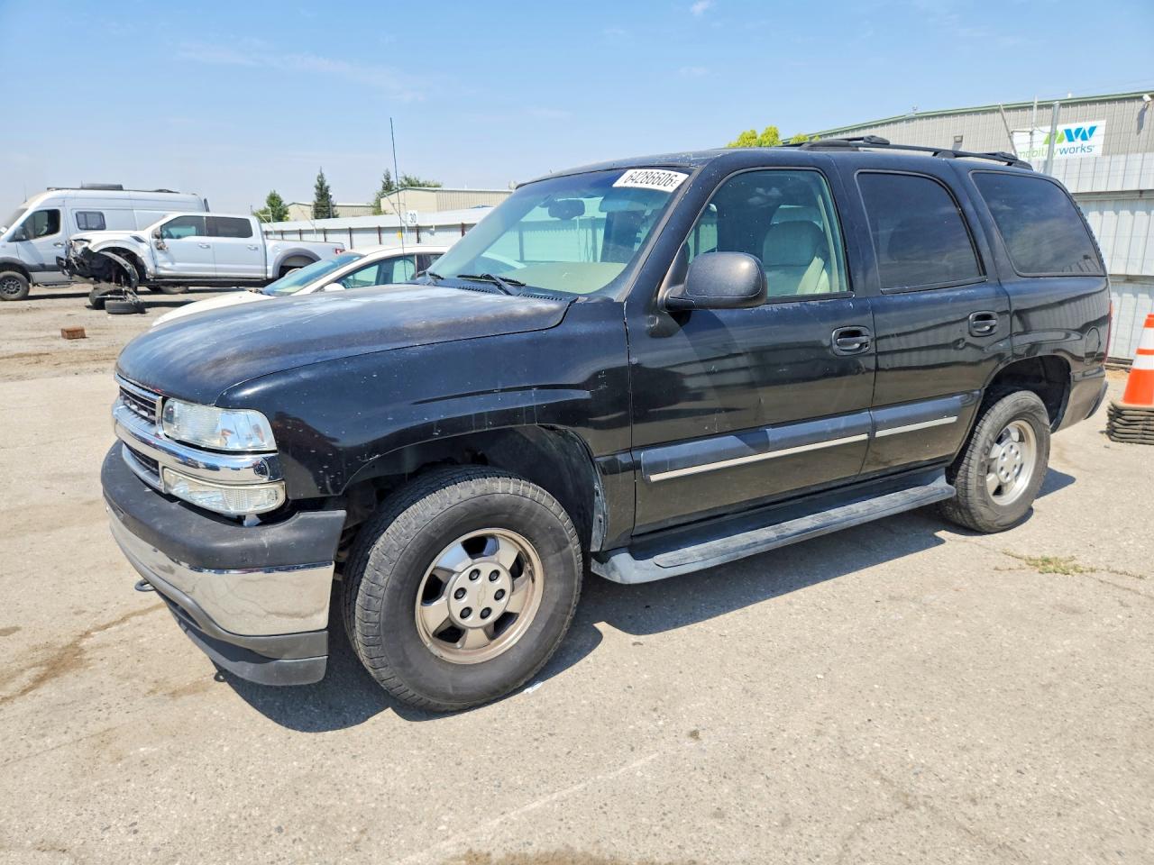 2002 Chevrolet Tahoe LS, VIN 1GNEC13TX2J100507 — Vandalism
