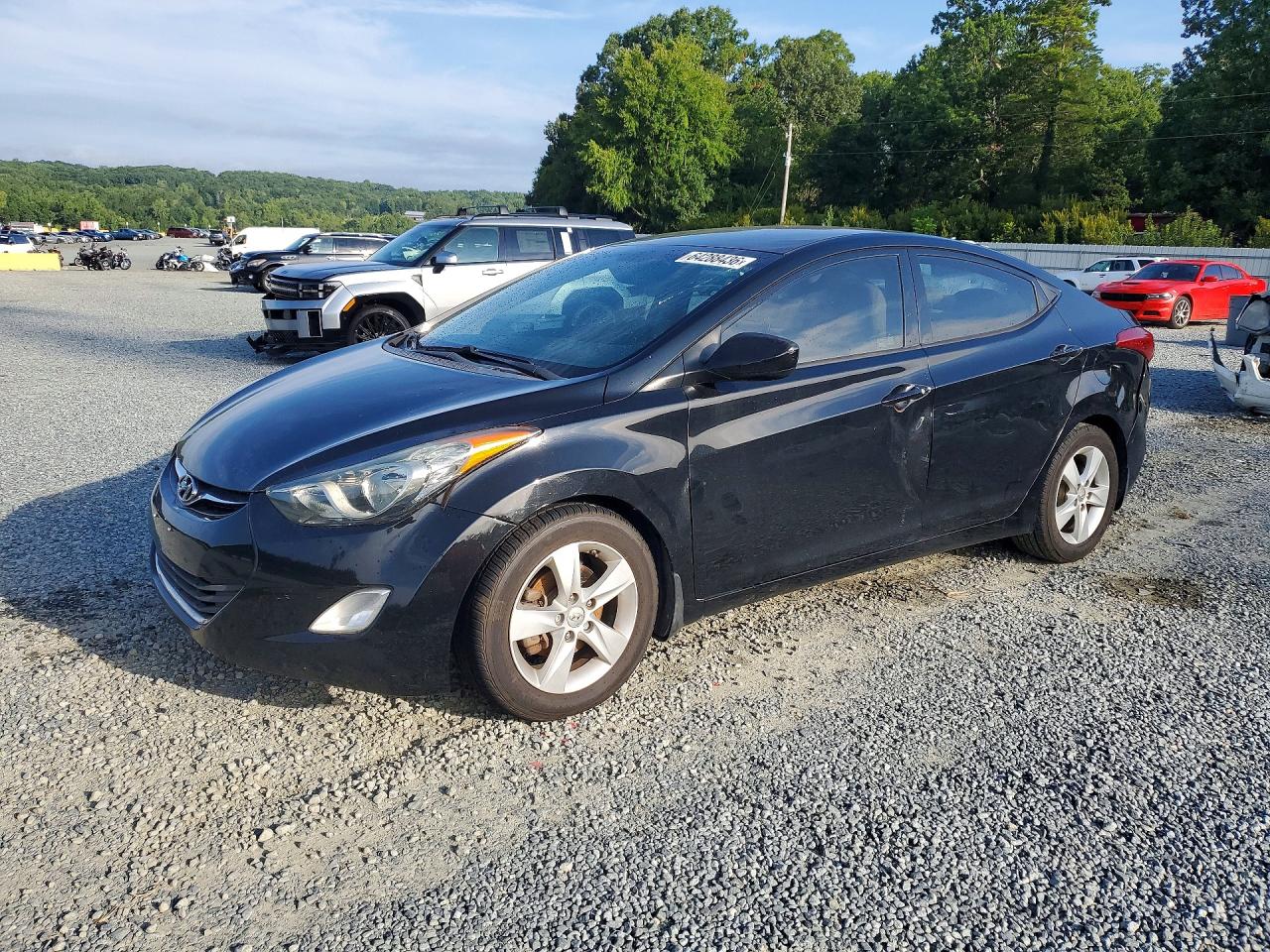 2013 Hyundai Elantra GLS, VIN 5NPDH4AE0DH395074 — Side