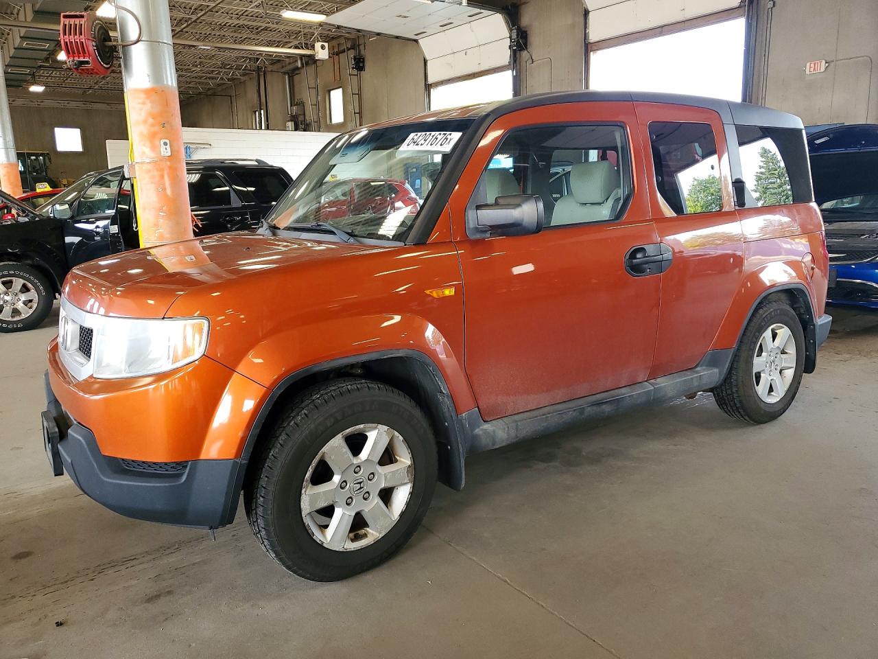2010 Honda Element EX, VIN 5J6YH2H71AL002486 — Undercarriage