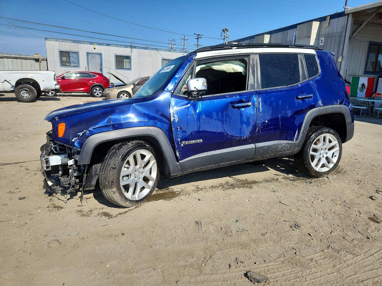 2021 Jeep Renegade Islander, VIN ZACNJDBB4MPM70215 — Front end