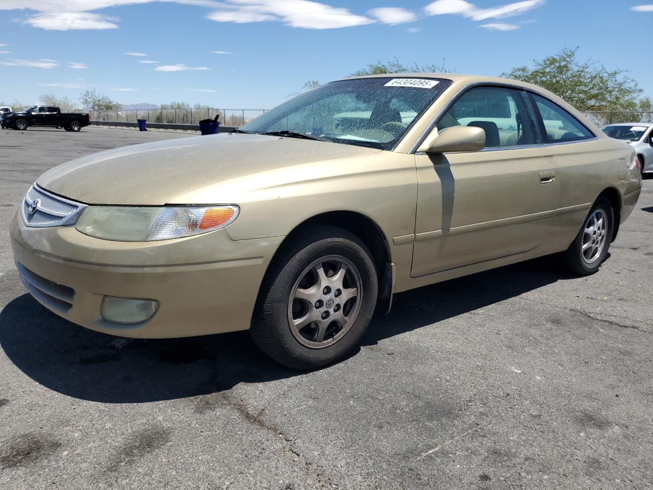2000 Toyota Solara SE, VIN 2T1CG22P4YC406220 — Minor dents and scratches