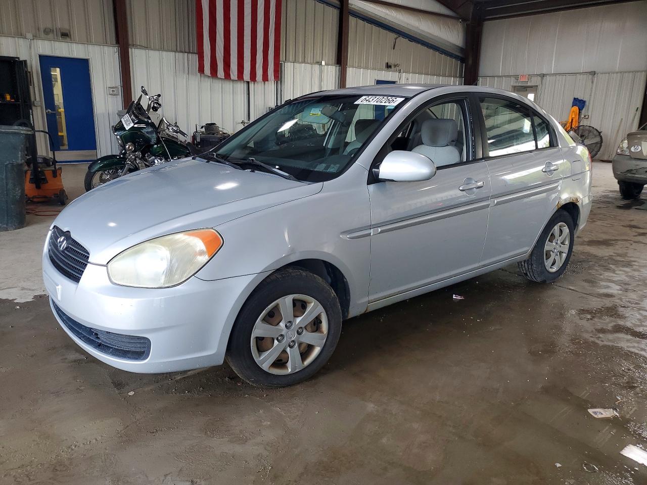 2009 Hyundai Accent Auto GLS, VIN KMHCN46C09U340774 — Vandalism