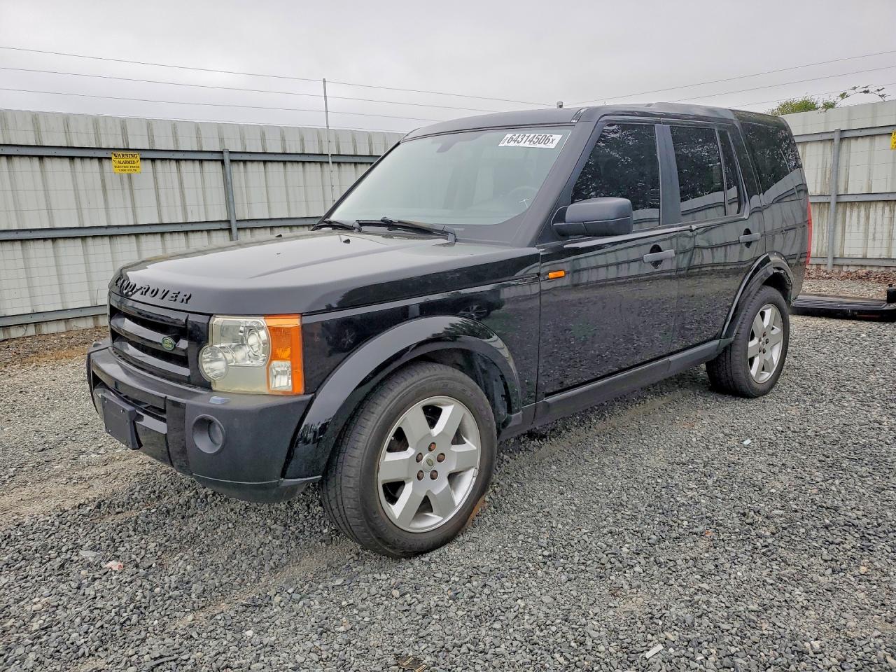 2006 Land Rover LR3 SE, VIN SALAE25446A373762 — Rear end