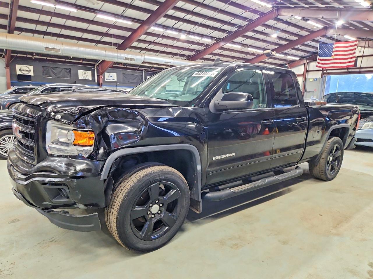 2015 GMC Sierra 1500, VIN 1GTV2TEC0FZ372799 — Front end