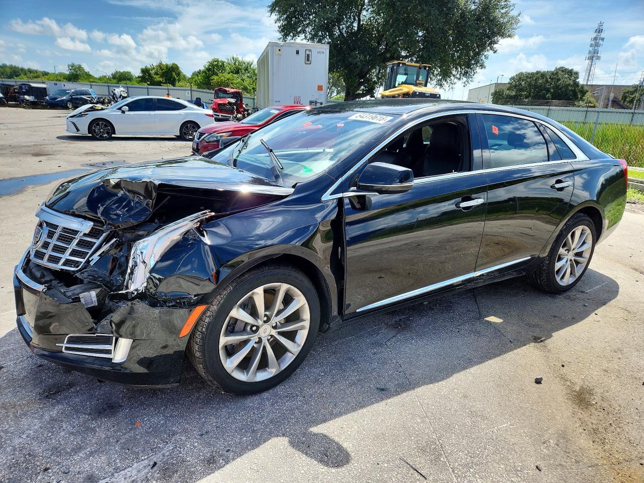2014 Cadillac XTS Luxury, VIN 2G61N5S31E9290811 — Перед