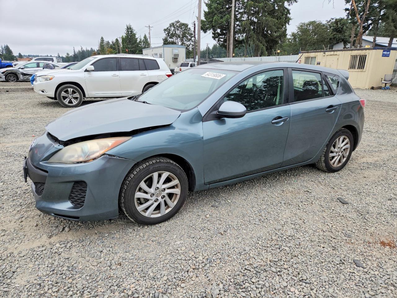 2012 Mazda 3 i Touring, VIN JM1BL1L88C1596321 — Перед