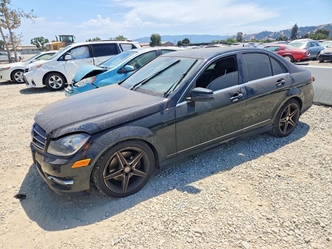2014 Mercedes-Benz C 300 Sport, VIN WDDGF8AB8EG250604 — Мелкие вмятины и царапины