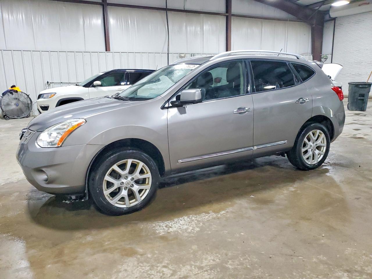 2012 Nissan Rogue SV, VIN JN8AS5MV9CW356261 — Side