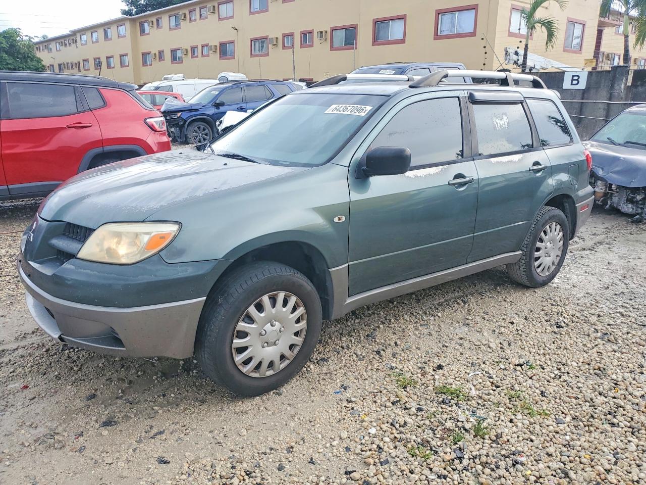 2006 Mitsubishi Outlander LS, VIN JA4LX31F76U002773 — Minor dents and scratches