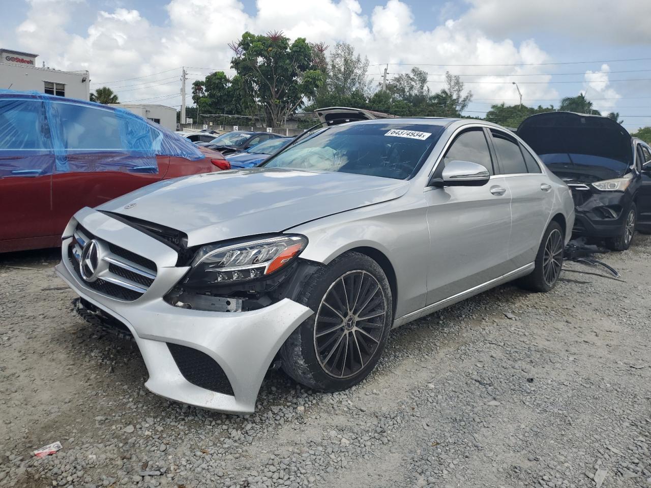 2021 Mercedes-Benz C 300, VIN W1KWF8DB5MR650825 — Бок