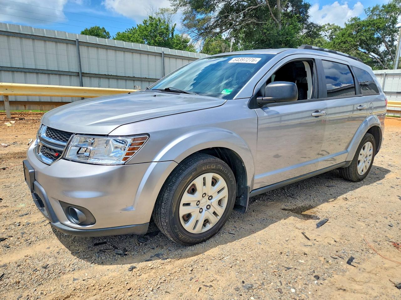 2018 Dodge Journey SE, VIN 3C4PDCAB7JT421240 — Мелкие вмятины и царапины