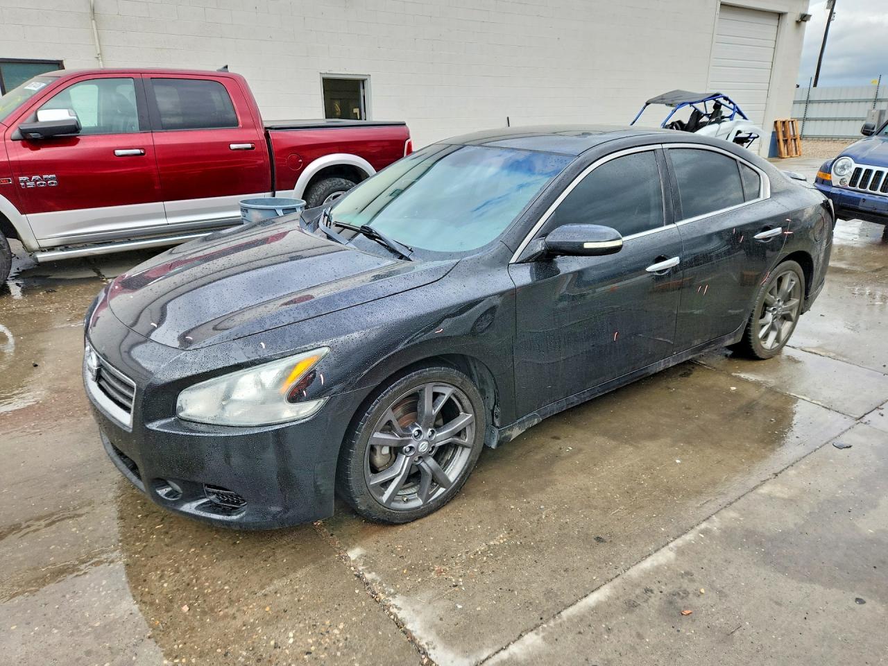 2013 Nissan Maxima SV, VIN 1N4AA5AP2DC811531 — Зад