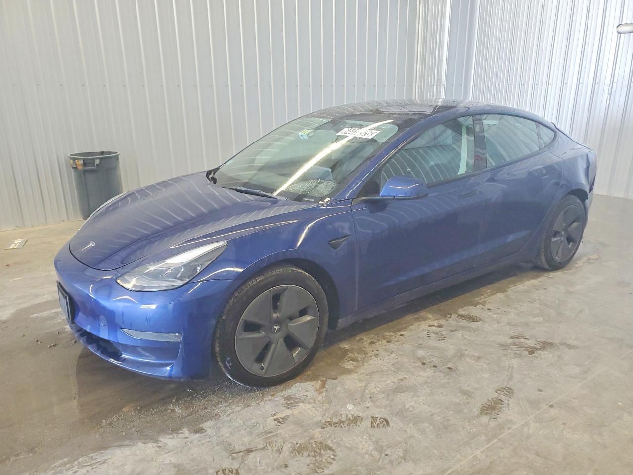 2022 Tesla Model 3, VIN 5YJ3E1EA3NF371538 — Rear end