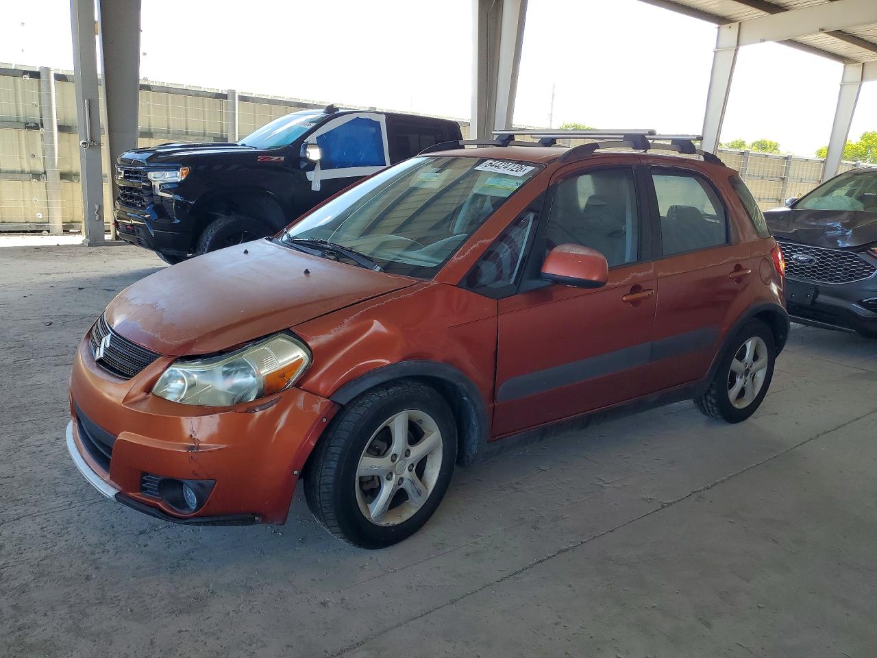 2008 Suzuki SX4, VIN JS2YB417485103619 — Перед