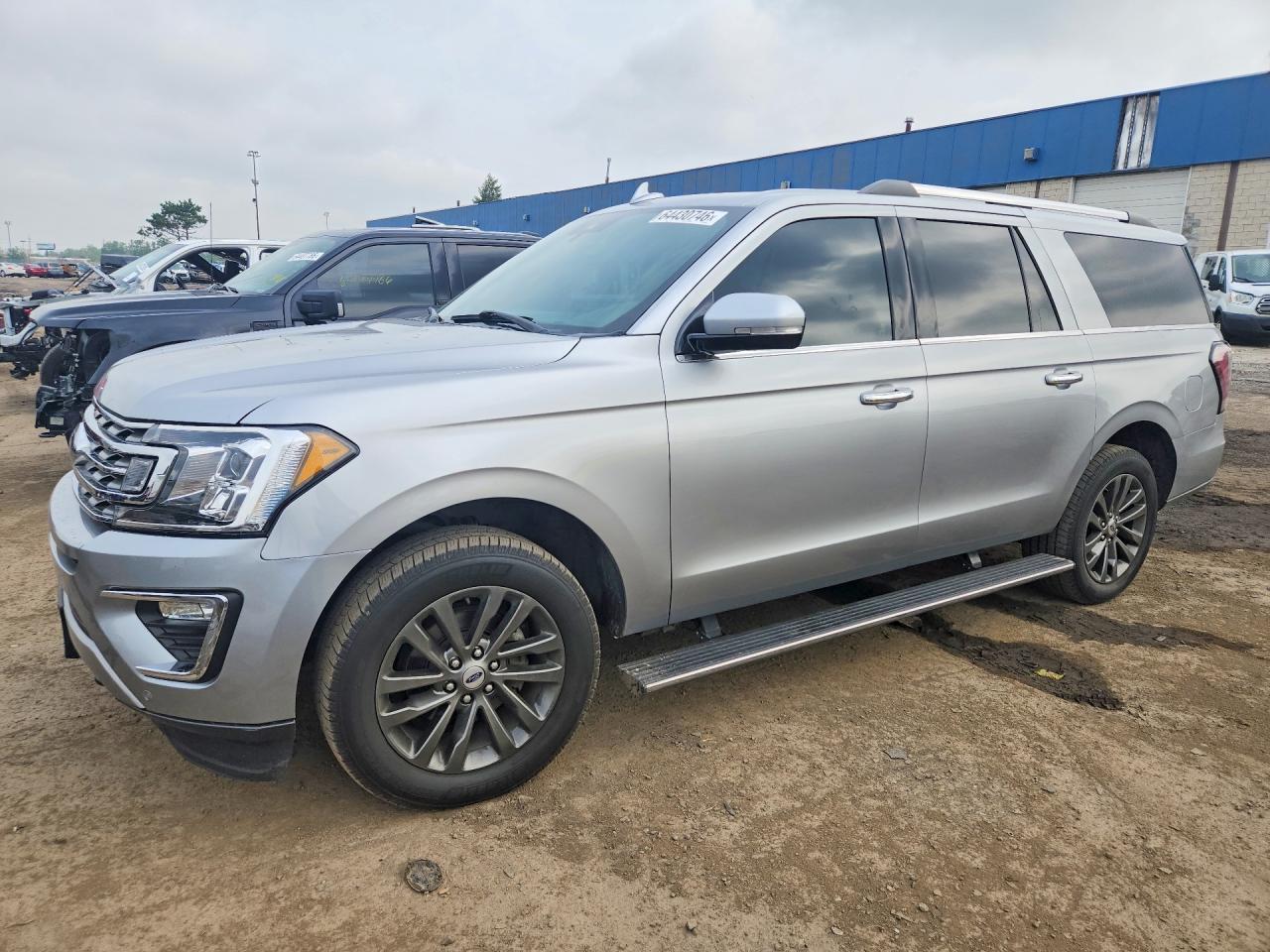 2020 Ford Expedition Max Limited, VIN 1FMJK2AT0LEA49642 — Front end