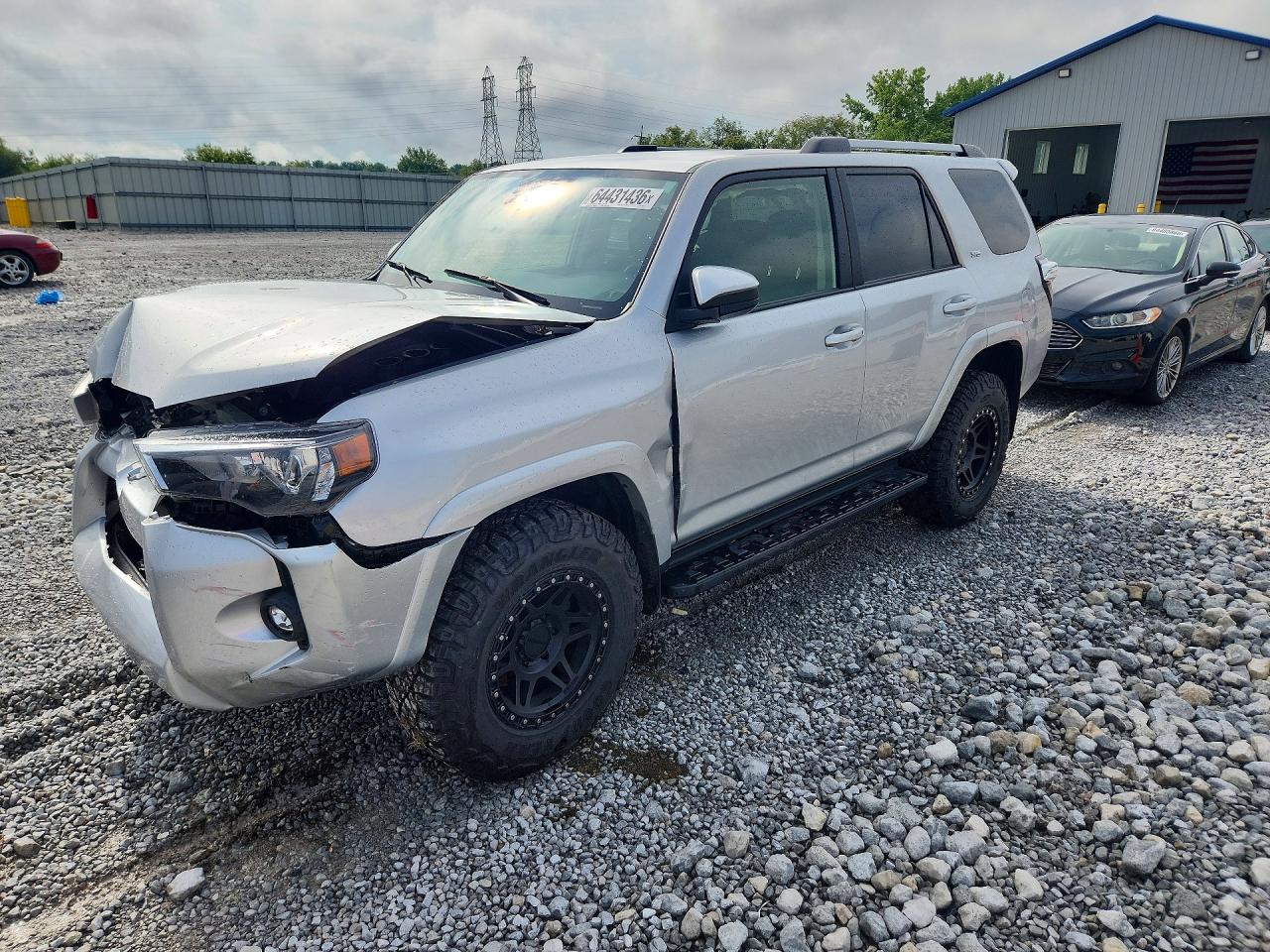 2024 Toyota 4Runner SR5, VIN JTEMU5JR6R6249747 — Front end