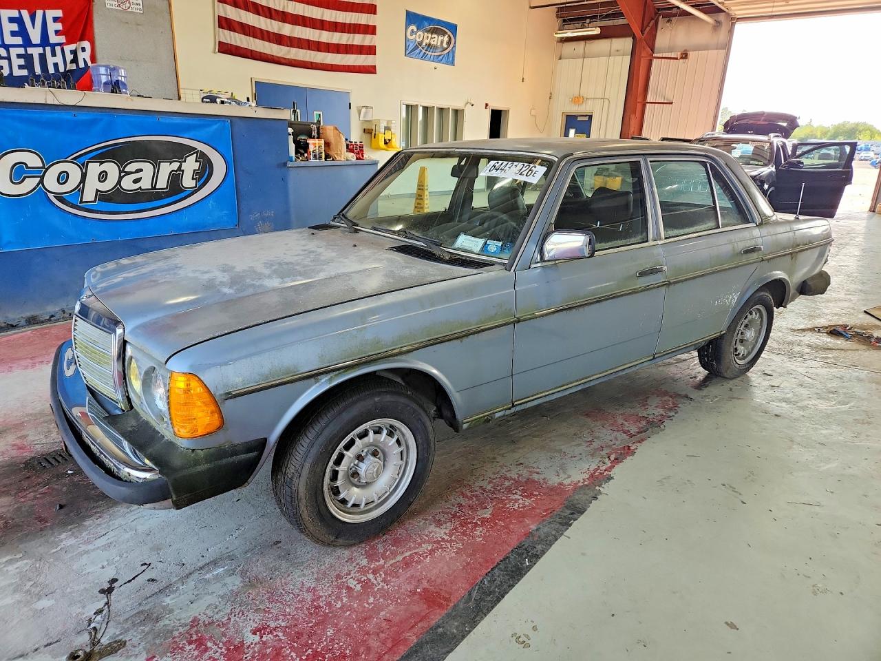 1983 Mercedes-Benz 300 D, VIN WDBAB33A3DB027576 — Mechanical