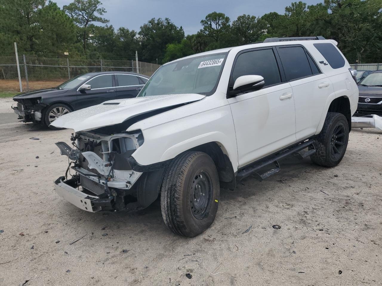 2024 Toyota 4Runner TRD Off Road, VIN JTERU5JR1R6294522 — Front end
