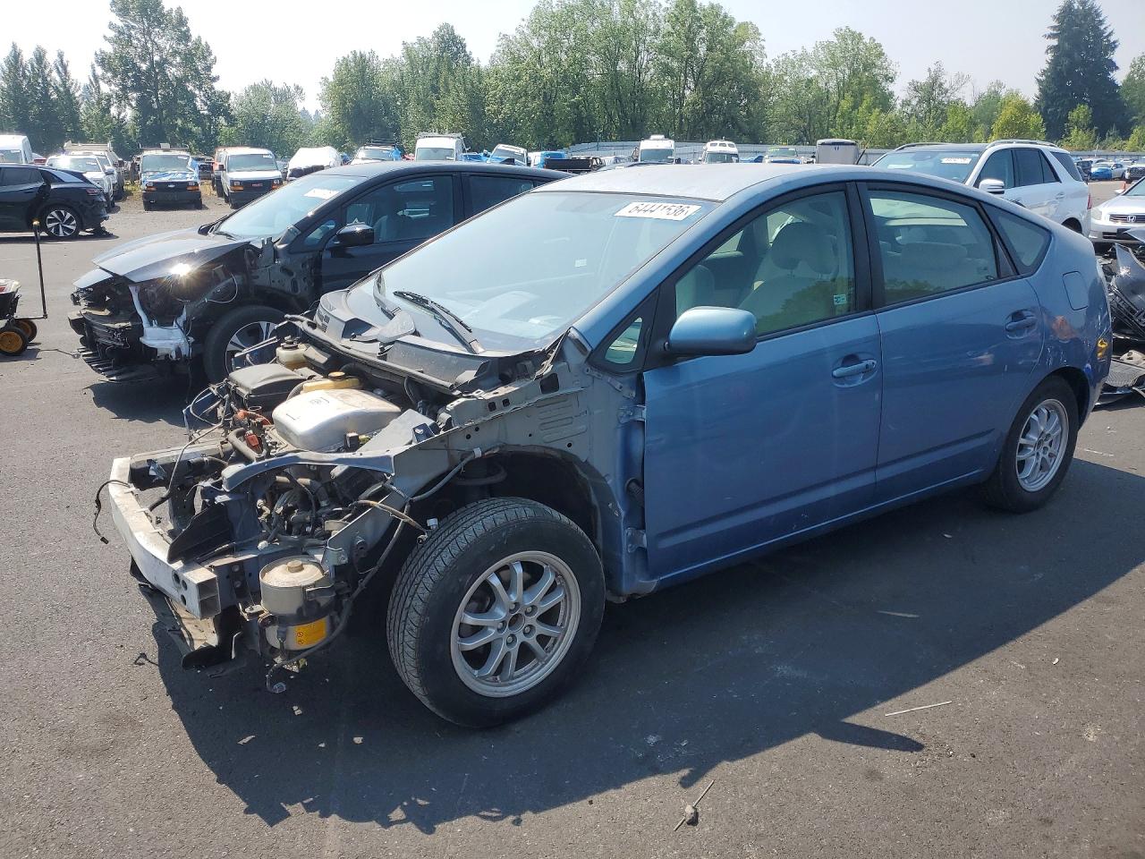 2008 Toyota Prius, VIN JTDKB20U487719174 — Front end
