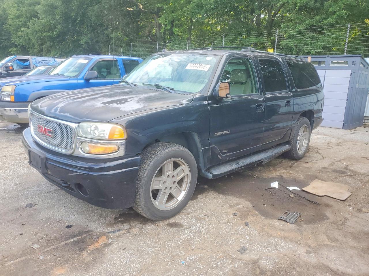 2005 GMC Yukon XL, VIN 1GKFK66U55J101851 — Rear end