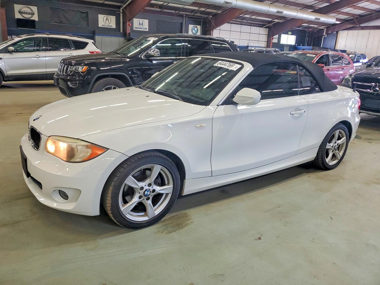 2012 BMW 1 Series 128i, VIN WBAUN1C58CVH84094 — Minor dents and scratches