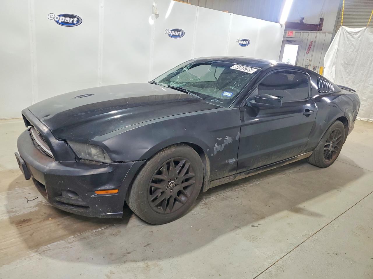 2014 Ford Mustang V6, VIN 1ZVBP8AM3E5320148 — Front end