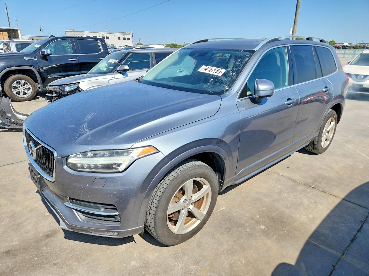 2017 Volvo XC90 Momentum, VIN YV4102KK2H1138480 — Обычный износ