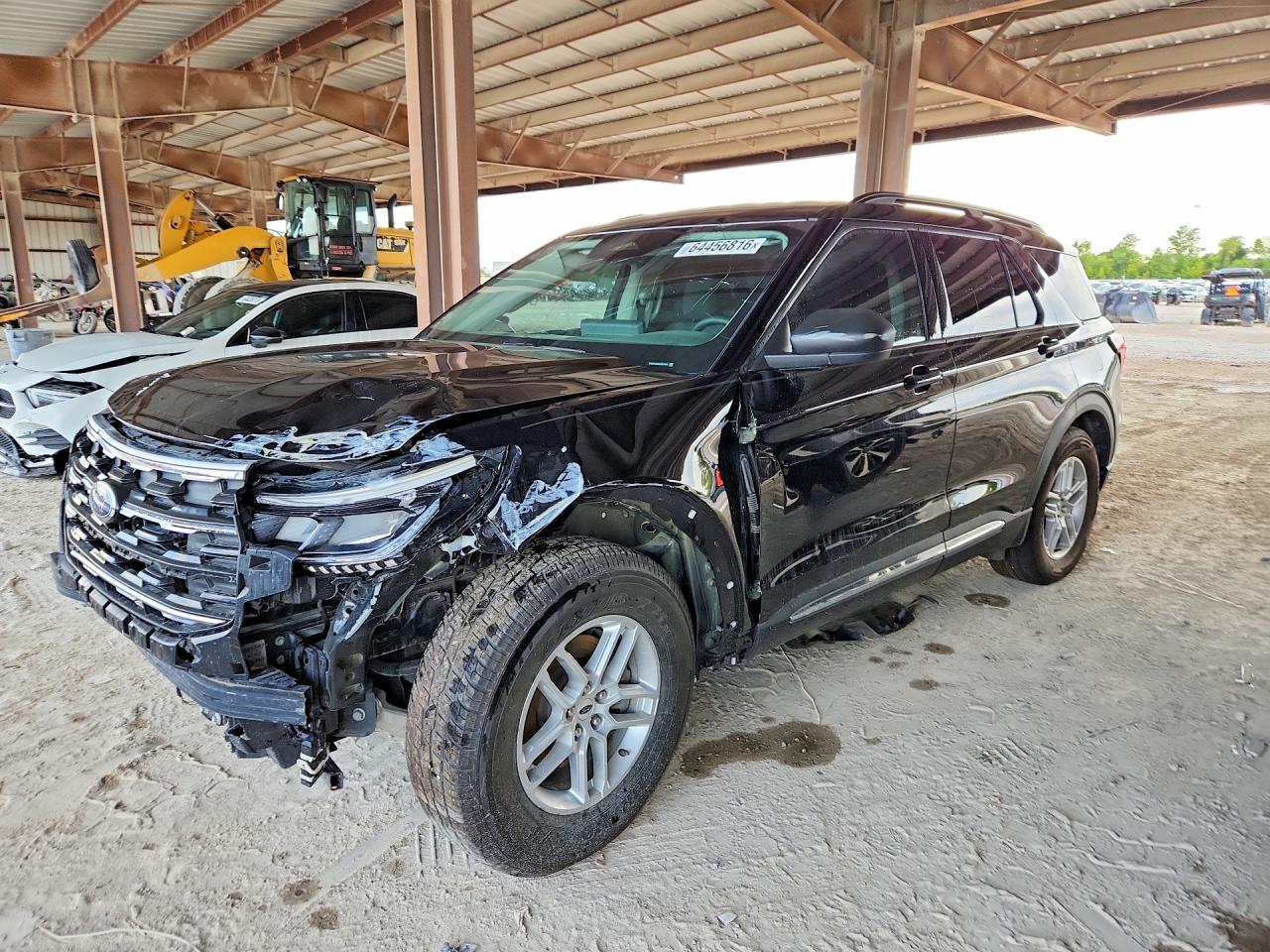2025 Ford Explorer Active, VIN 1FMUK7DH8SGA22970 — Перед