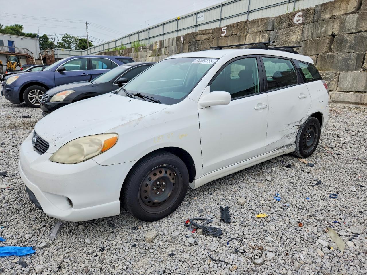 2008 Toyota Matrix STD, VIN 2T1KR32E98C710377 — Side