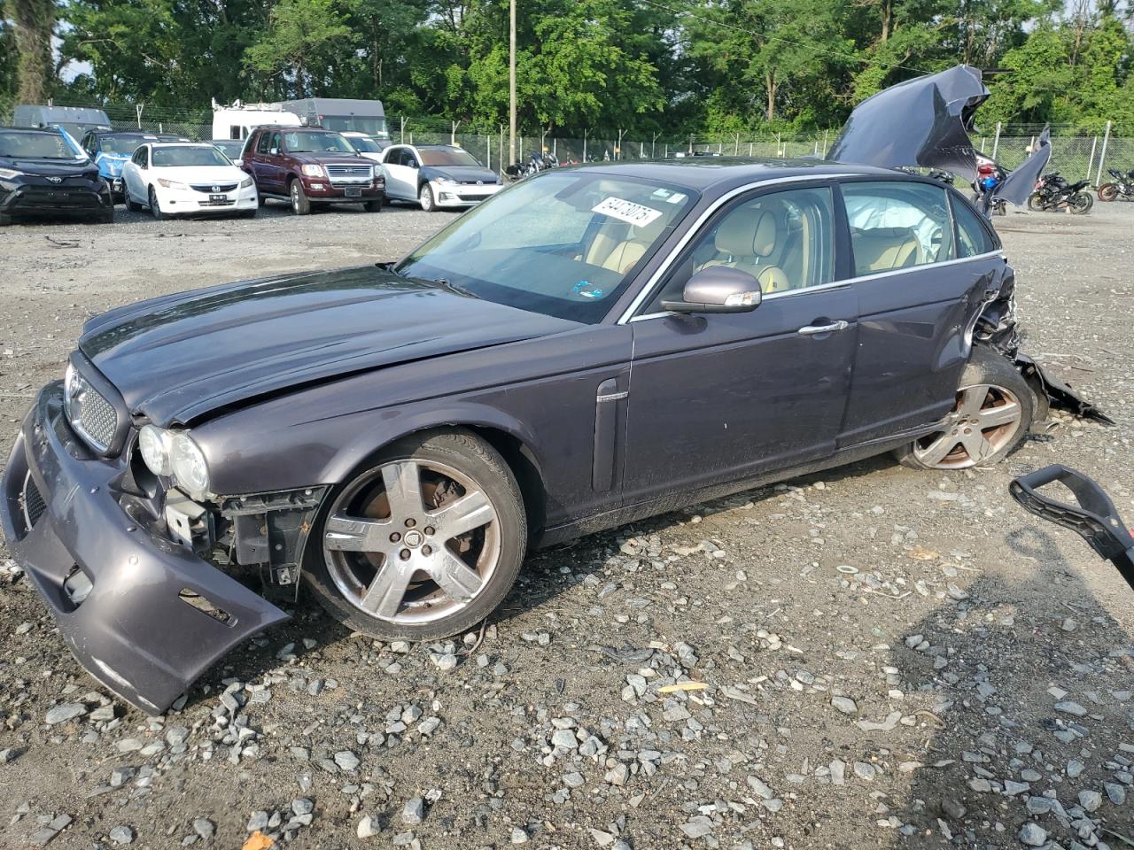 2009 Jaguar XJ Series XJ8, VIN SAJWA71B79SH31014 — Rear end