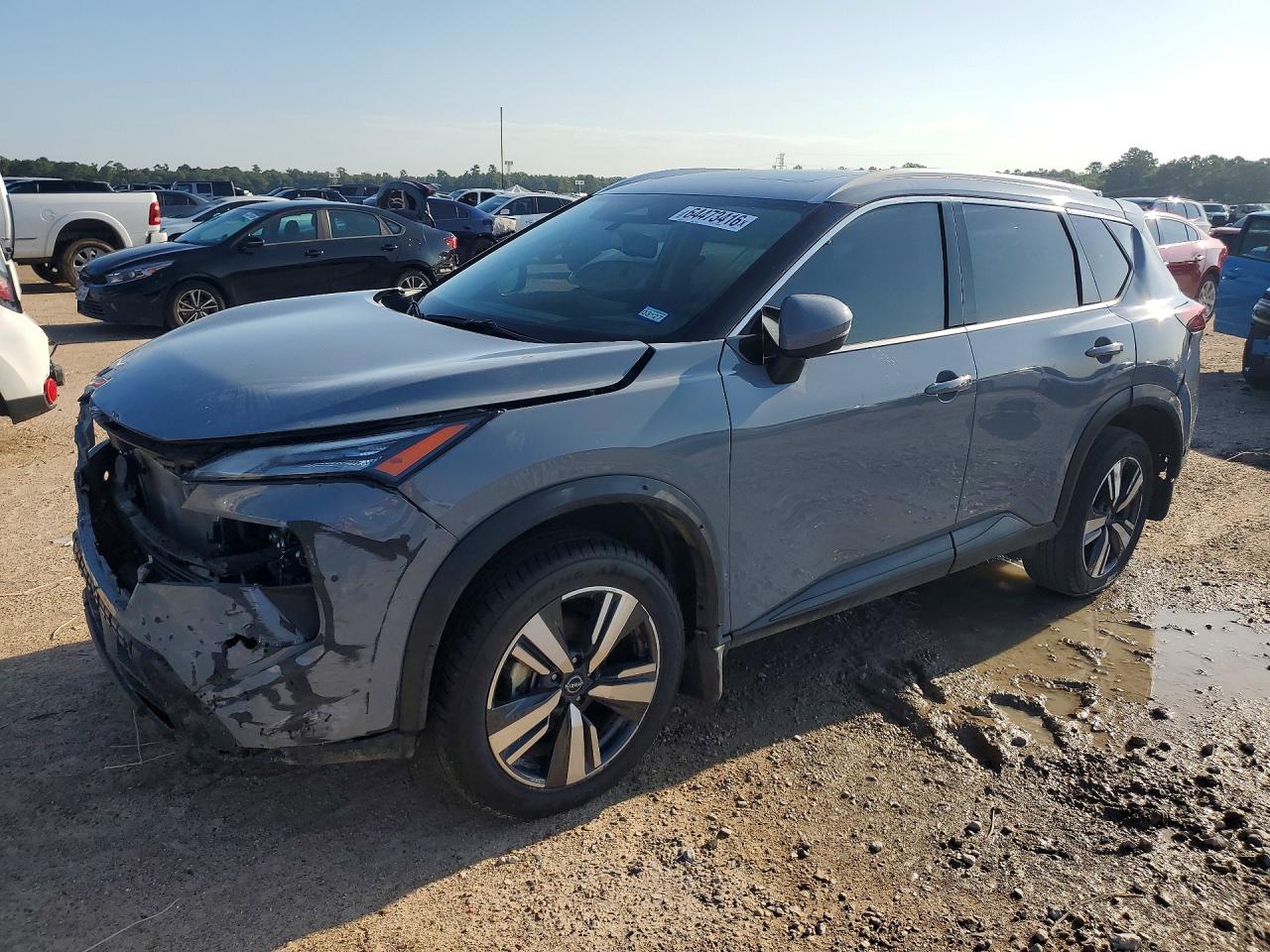 2025 Nissan Rogue SL, VIN JN8BT3CA1SW005735 — Перед
