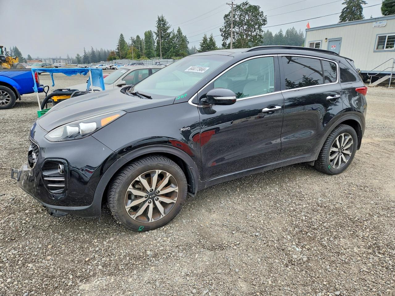 2018 Kia Sportage EX, VIN KNDPNCAC8J7364072 — Front end