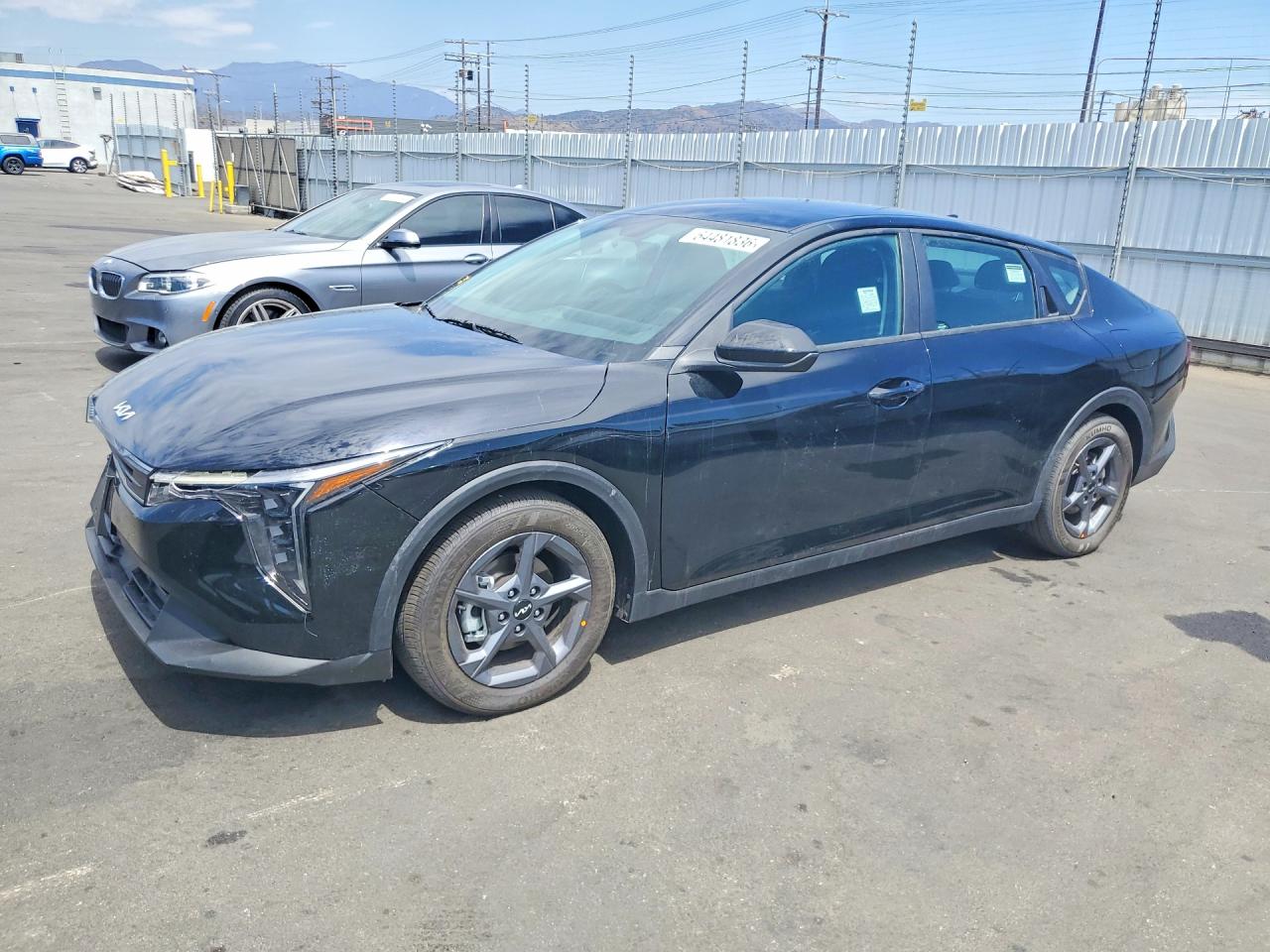 2026 Kia K4 LXS, VIN 3KPFT4DE8TE336795 — Перед