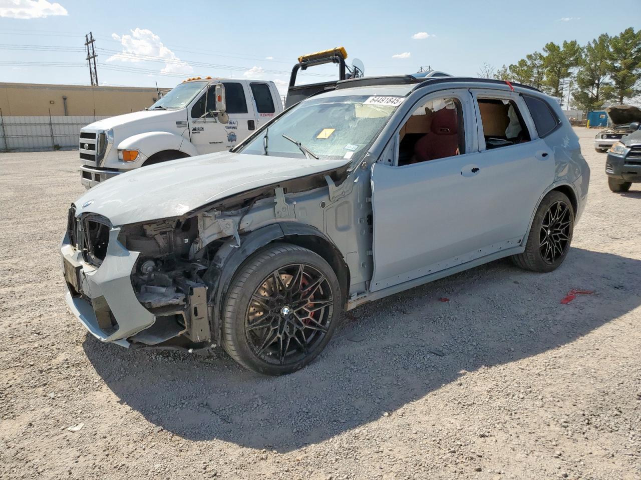 2024 BMW X3 M, VIN 5YM13EC07R9U36302 — Front end